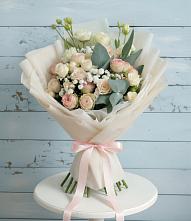 Букет цветов из:  Розы и Лизиантусы в Посёлке Палатка