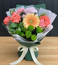 Букет цветов из:  Гвоздики, Розы, Герберы и Хризантемы в Посёлке Палатка