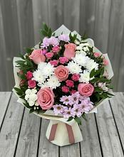 Букет цветов из:  Альстромерии, Гвоздики, Розы и Хризантемы в Посёлке Палатка