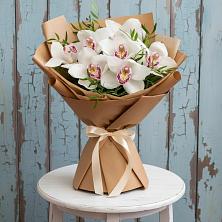 Букет цветов из:  Орхидеи и Розы в Посёлке Палатка